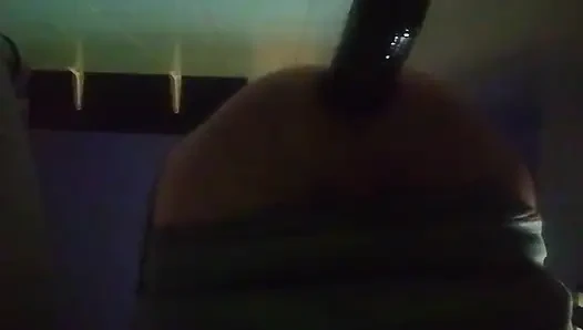 Ninu kayganlaştırıcı haftasında götünü açıyor