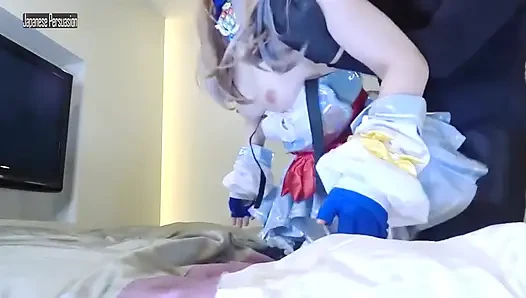 Cosplay meetup secret - vollbusige schicht teilt eine intensive privatsession