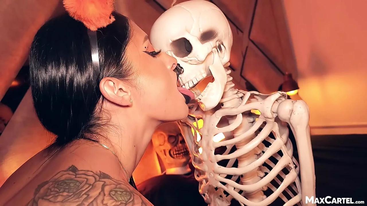 Voodoo girl gets fucked up her big ass