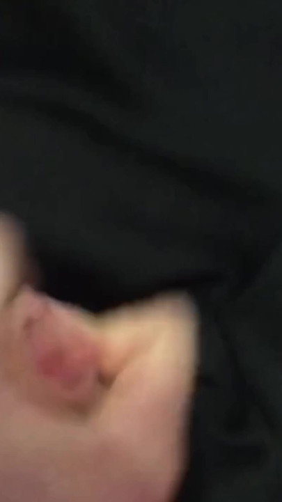 デカくて太いチンポ絶頂精子の噴水!