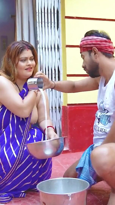 Desi Indian Doodhwala Bhabhi ji Ke Bade Bade Doodh Dekhakar, Doodh se Chodne Laga Part 3 | klip 1