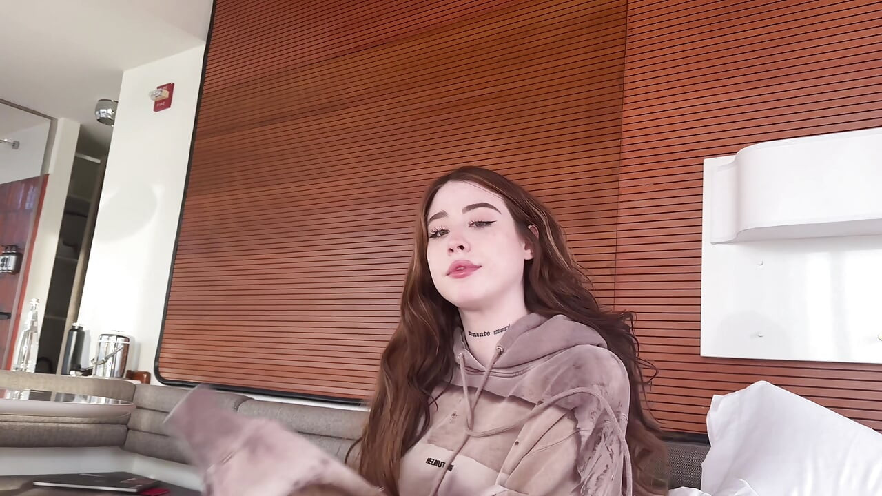 Fucking My Step Sis In Her Boyfriends Bed-Rosie Rider