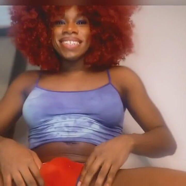 気持ち悪いけど、それでもセクシーです。寄付してくださった、シェアしてくれた、フォローしてくれた皆さん、ありがとうございます!家賃を払って立ち退きを避けられるところまであと少しです