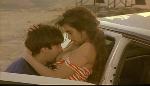 Les seins de Penelope Cruz dans &#39;Jamon Jamon&#39; sur scandalplanet.com