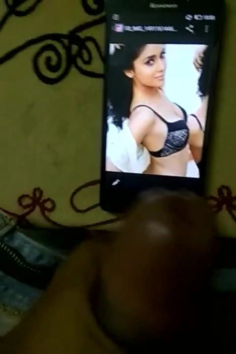 Cum Tribute to Shriya Saran