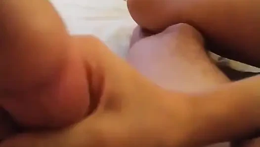 Подборка минета сумасшедшей пары в домашнем видео, ей нравится мой большой хуй