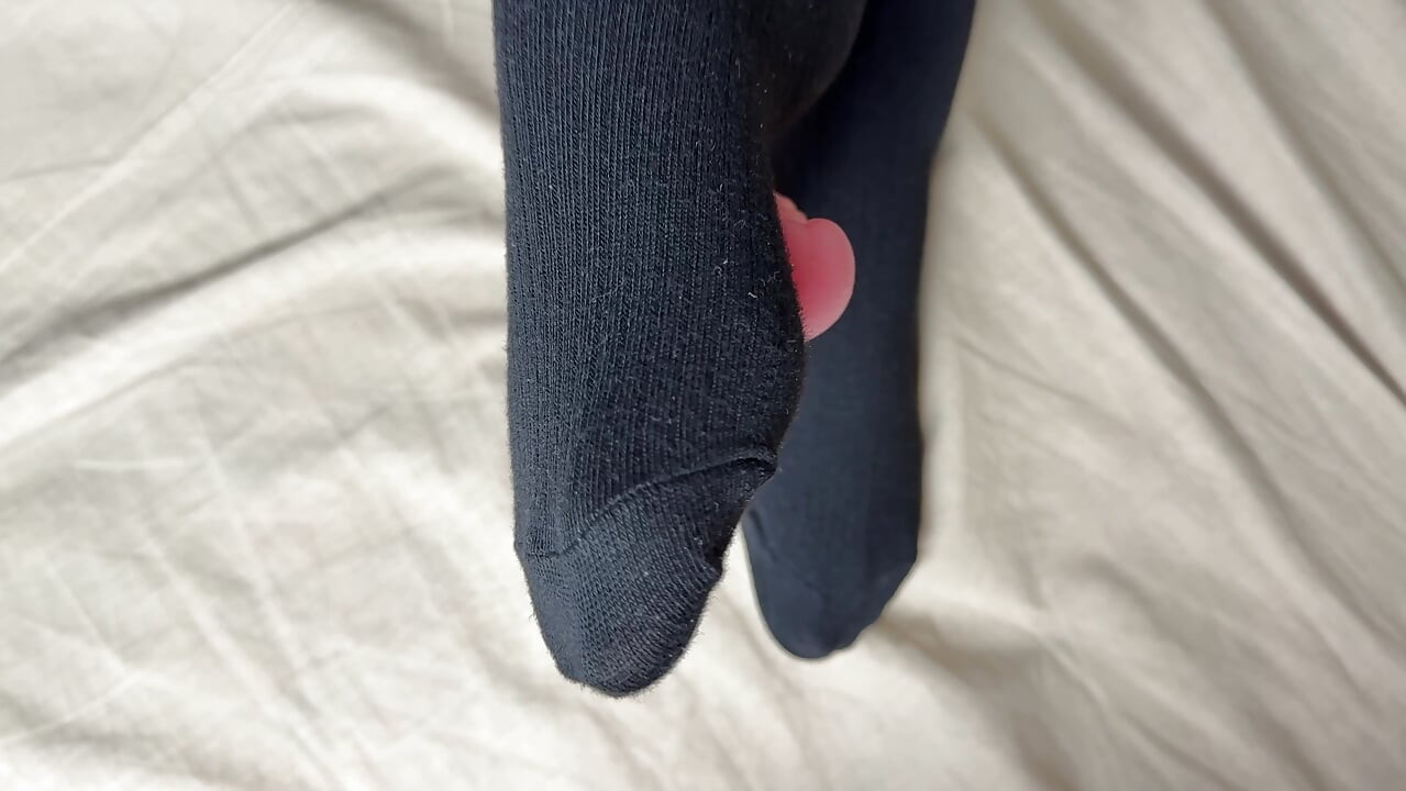 Solo girlfriend with rubber dick toy