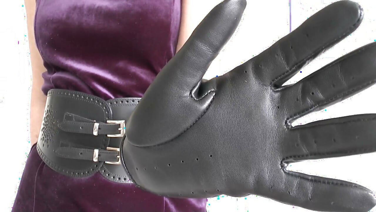 Wide, Tight Belts Part 81 - Lady Victoria Valente