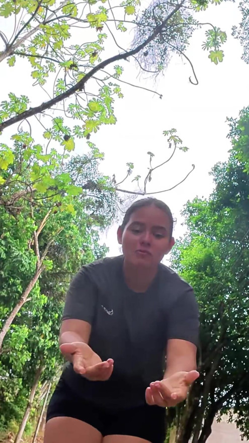 I HAVE AN ACCIDENT ON MY NEIGHBOR AND IN THE STREET AND I INVITE HER TO FUCK TO CURE HER | Clip 1