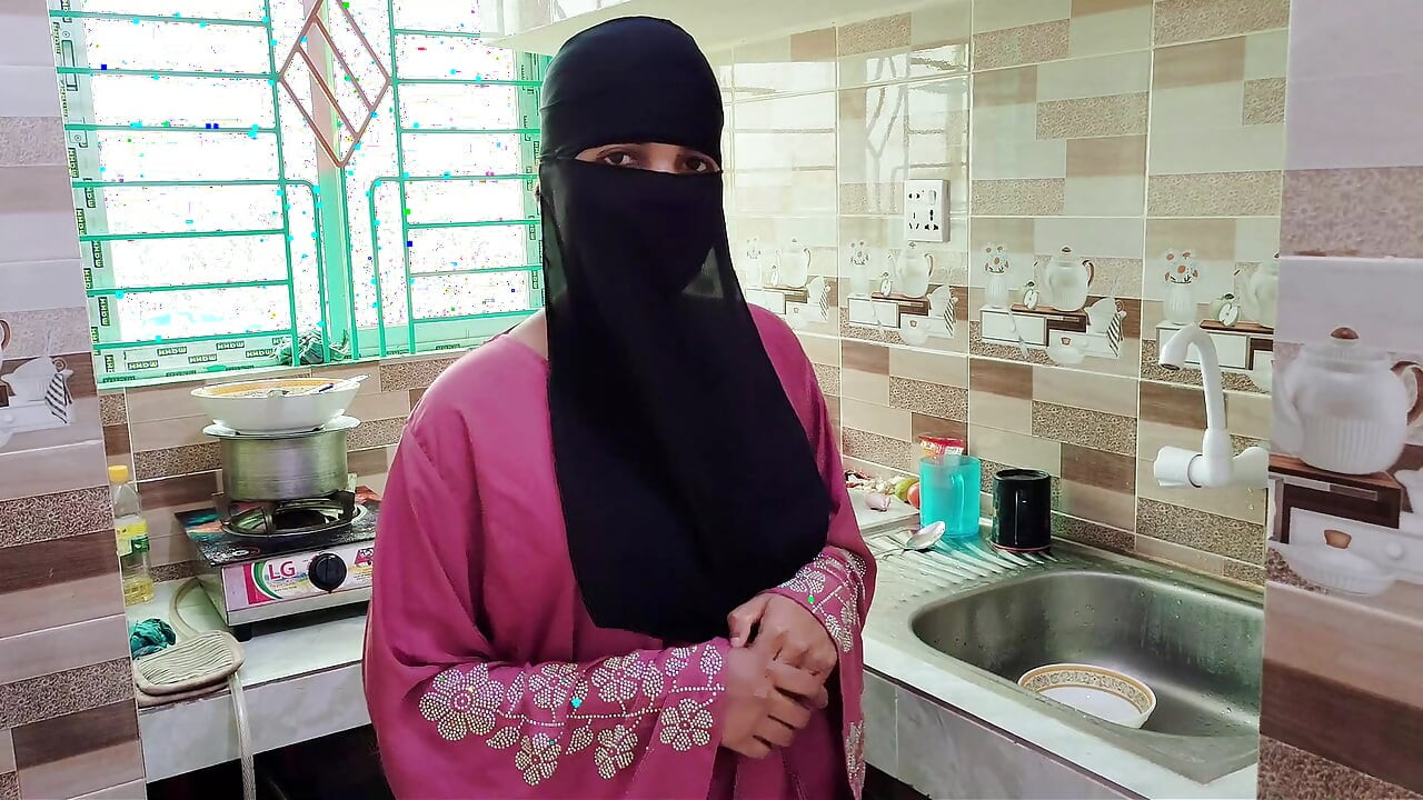 Please sir fuck my tight pussy once again Desi hijabi maid chudai xxx