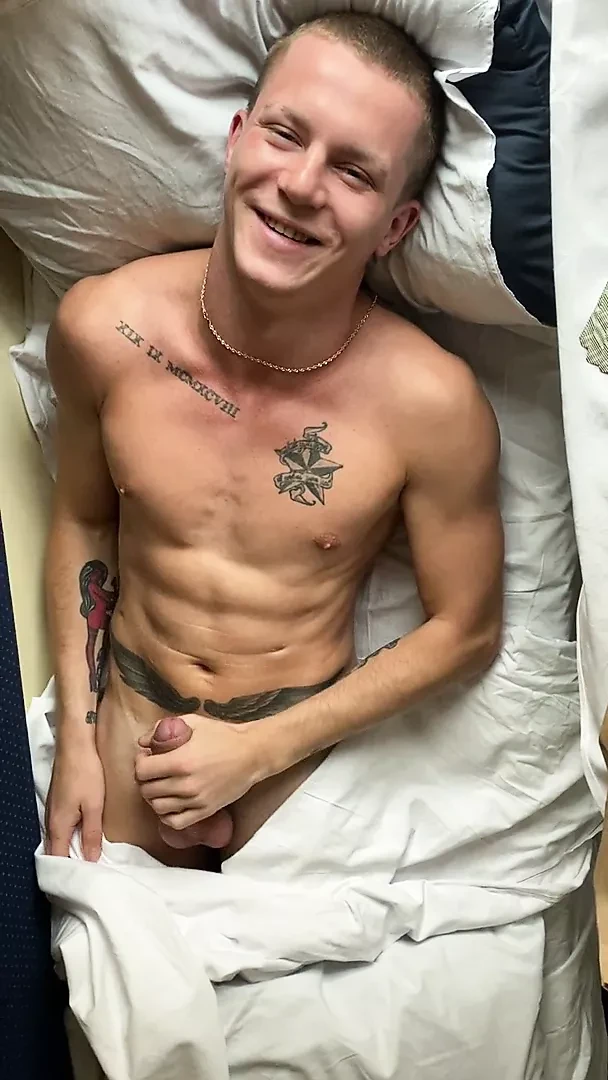 Caught a buddy jerking off in the morning on the train
