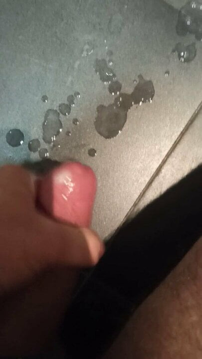 Jerking on the floor