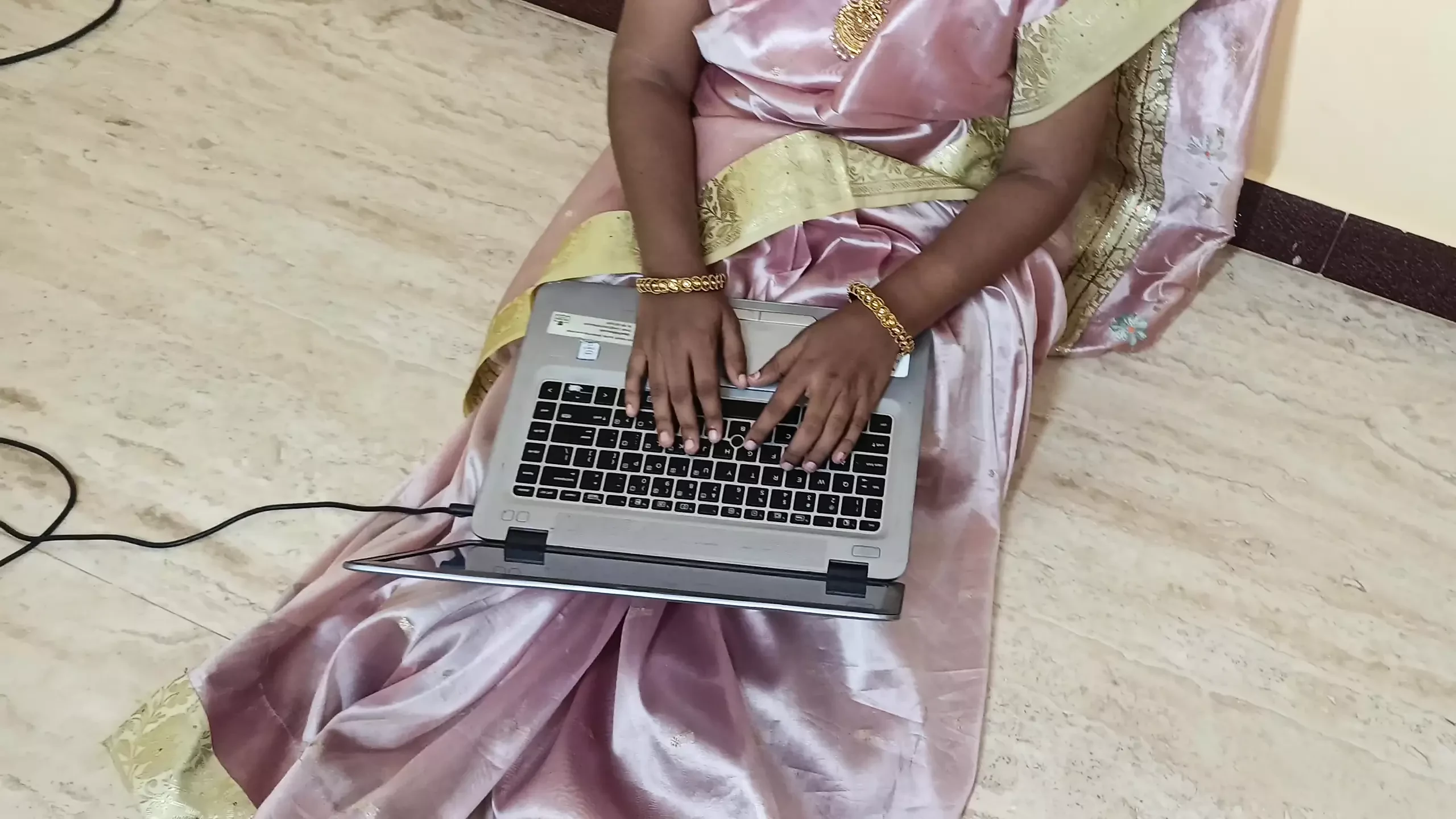 Tamil married housewife