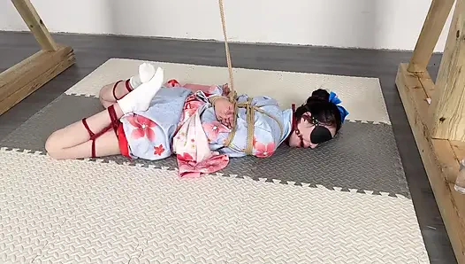 Кульминационная версия ношения кимоно в солнечный день