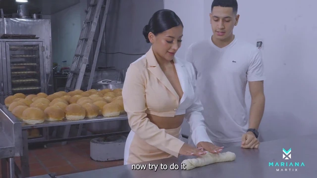 The baker leaves my ass full of semen - Mariana Martix y Max Betancur