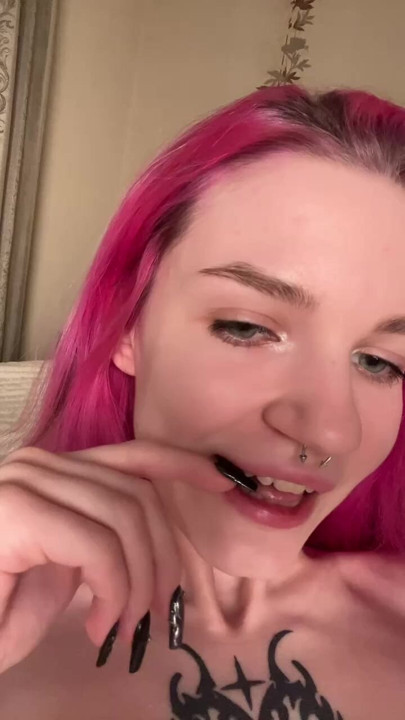 I’m naked and playing with myself. Tastiest on OF. Open!