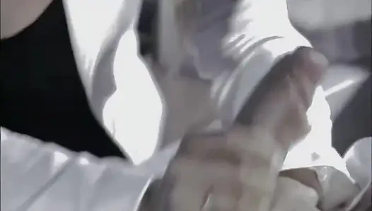 Sie fickt ihre Freundin, während sie ihrem Freund einen Blowjob gibt