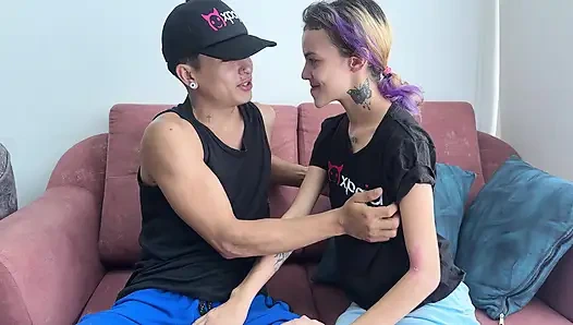 My little neighbor takes advantage of the fact that my wife's cuckold is not there to give me her delicious ass.