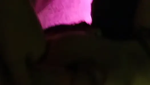 Duş sonrası hızlı sabah oral seksi