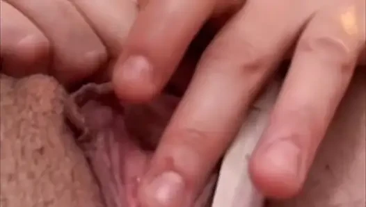 Sesi masturbasi solo hot artemisia si tante seksi italia dengan toket besar