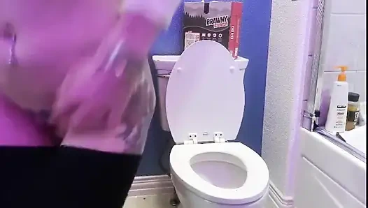 Bintang porno zoey portland lagi asik mainin memeknya di kamar mandi sebelum dientot habis-habisan sama pacarnya