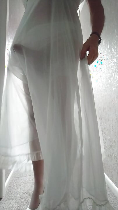 I love this sexy nightdress