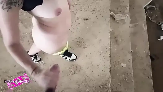 Pelatihku suka melihat perkembanganku dan aku tunjukkan itu padanya