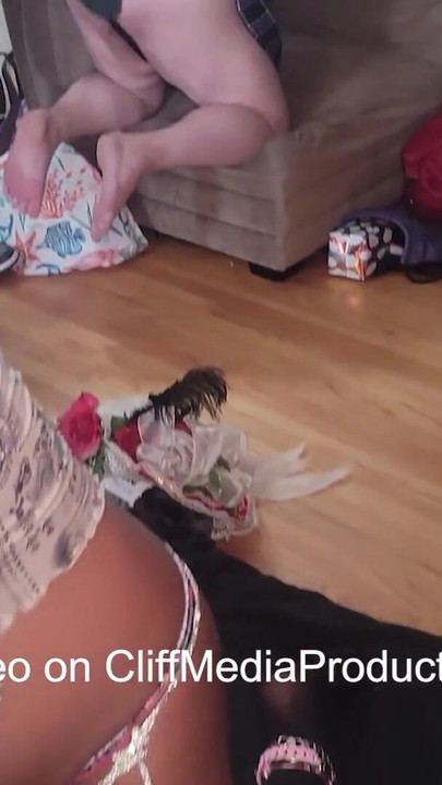 Panic při přiznání své lásky - Cliff Media Productions | Klip 2