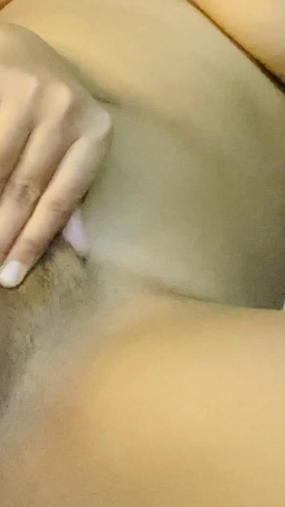 Captivating moment from "Hairy pussy fingering"