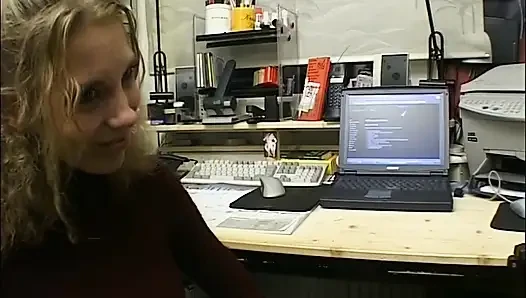Blonde Does It During Working Hours