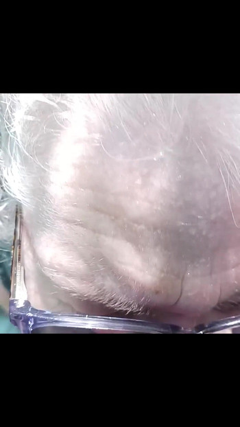 Zgodna žena sa velikim sisama planinarenje za pušenje i jebanje! | Klip 1