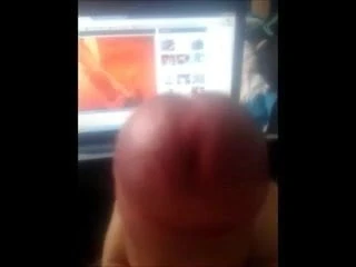 エロいチンポの上でオナニー