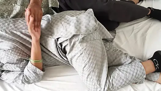 Desi Gaon Sıcak Güzel Üvey Abladeşin Sıkı Vajinası Seks XXX, Desi Hint Köyü Sevimli Kızın Sıkı Vadi Hintçe Seks XXX