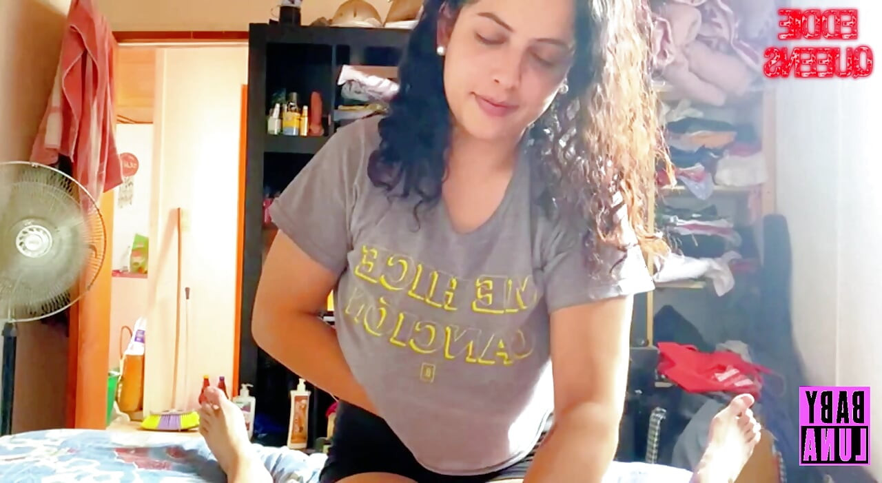 Argentinian slut BabyLuna939 sucks my dick, jerks off my tits until I run out of milk and takes it all Part 1