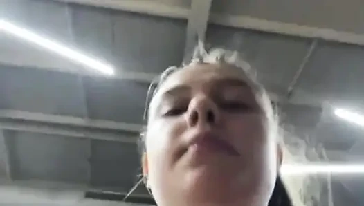 Jucielussie playing with herself in the gym