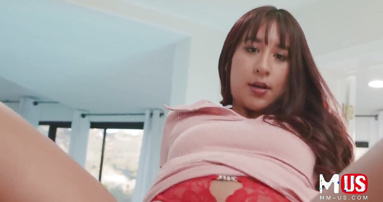 Real POV adventure: sexy brunette gives a happy ending