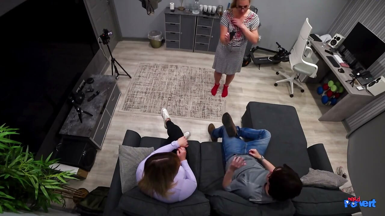 Lola Eastking, casting, appel MILF