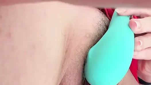 Suction toy clit play, solo