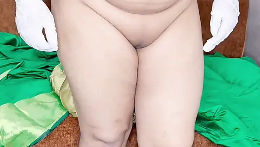 Horny Stepmom Seduces Stepson