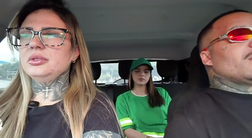 The hottie came to give the pussy of all positions to us on all fours on the side and still came in my mouth but she was gary and talked about