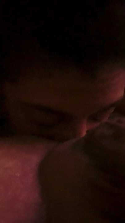 自家製アマチュアラティーナがチンコをすすり、尻を舐める