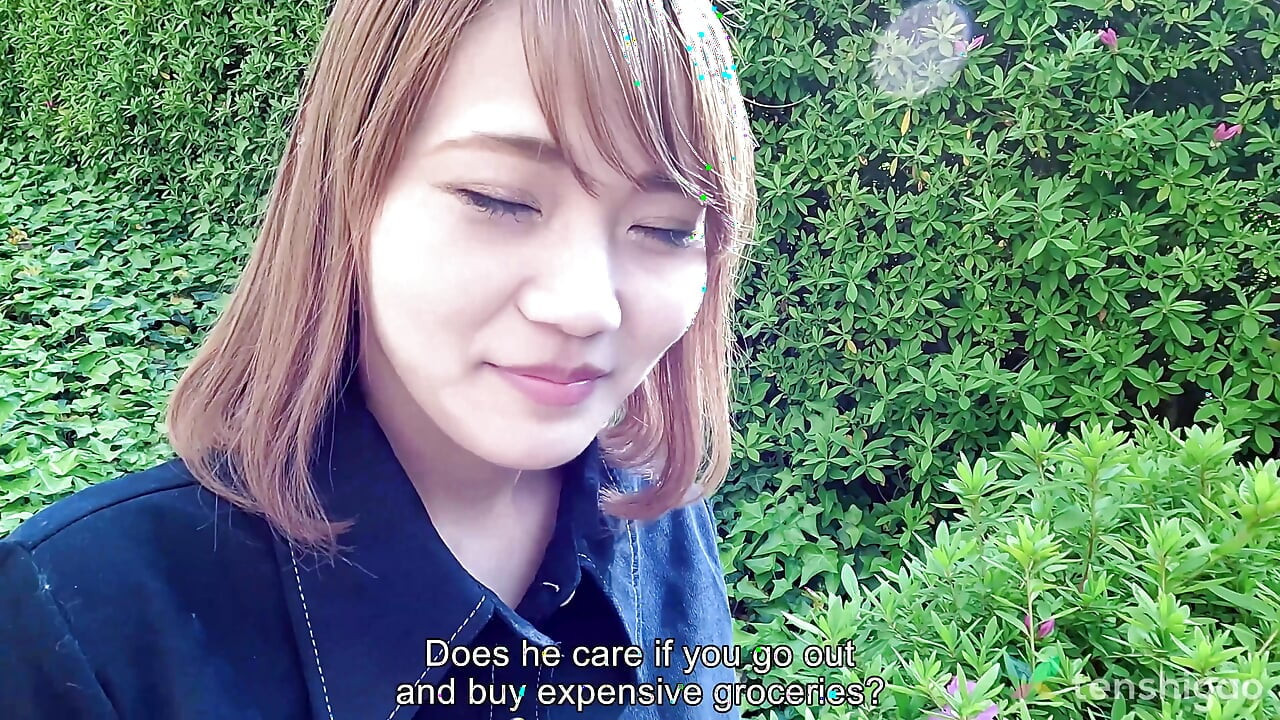 Süße und sexy betrügende japanische hausfrau frau Rena horikawa