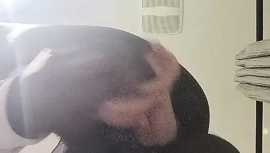 Zenci kadın erkek avcısı kalın dildoya boşalıyor