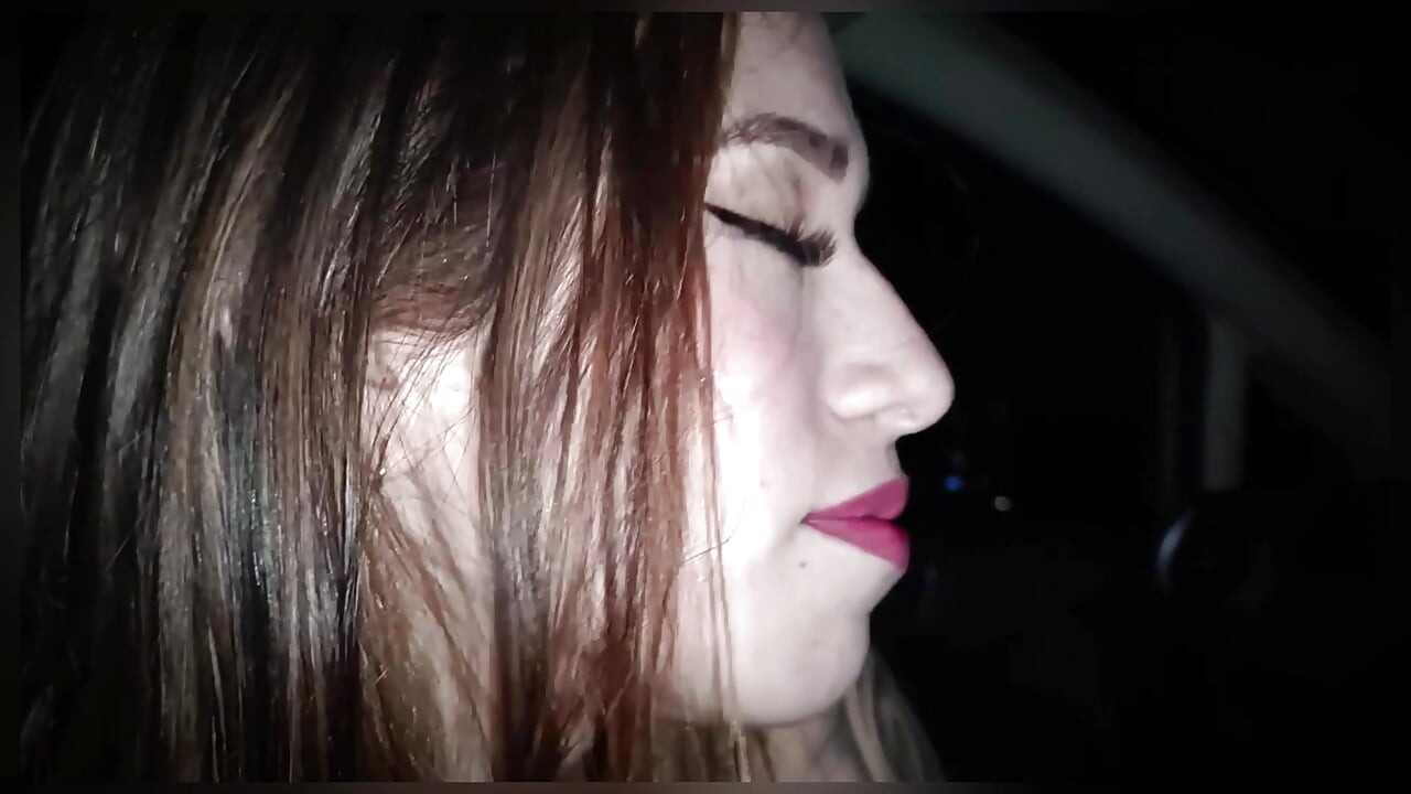 Noćna šetnja gradom i analna krempita sa napaljenom drolja tinejdžerkom moje polusestre