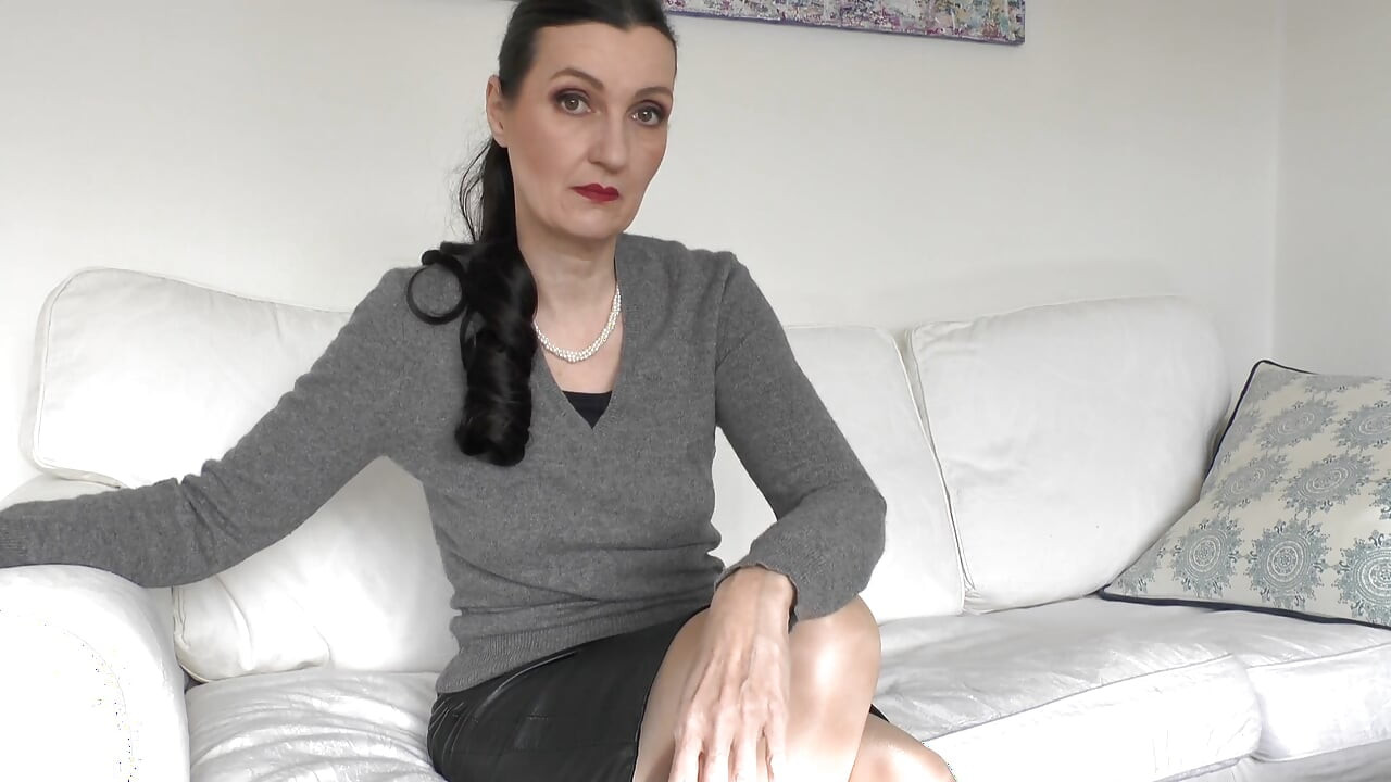 13 Days Before Your Wedding: Taboo Encounter - Cum on My Sweater, Lady Victoria Valente