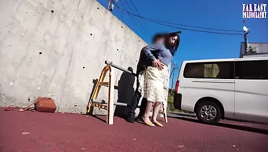 Соблазнение сбоку юбки, где лик выпаса превращается в мгновенный кульминационный момент она погружается в - 1