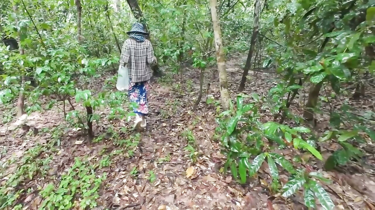 Thai Teenager Walks around Picking Mushrooms and Gets Fucked in the Pussy. Thai Audio
