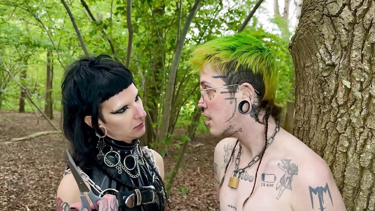 T4t Forest Hair Cutting & Piss Reward
