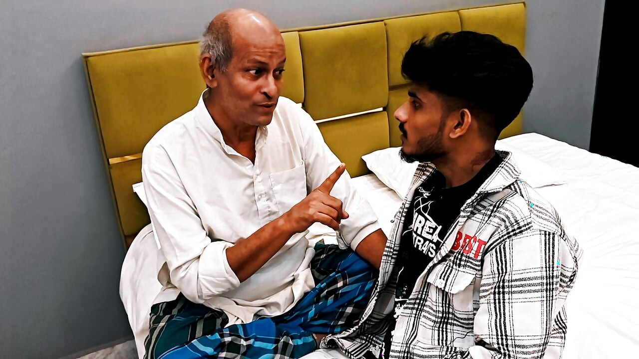भारतीय थ्रीसम देसी वीडियो बॉस ने होटल में नौ कर की पत्नी के साथ हार्डकोर सेक्स किया हर चूत की चुदाई हिंदी ऑडियो