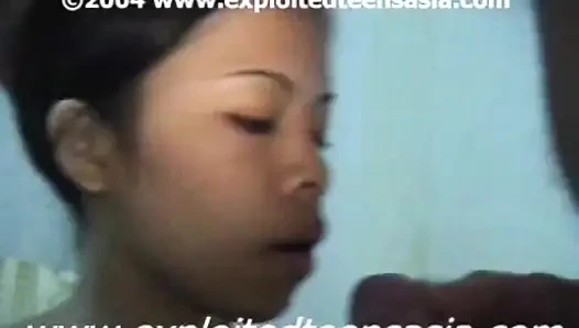 Özel Filipinli amatör Alexis 18 plus çoklu pozisyonlarda 10 inç yarak alıyor, yüze boşalıyor, ikinci adama da biniyor